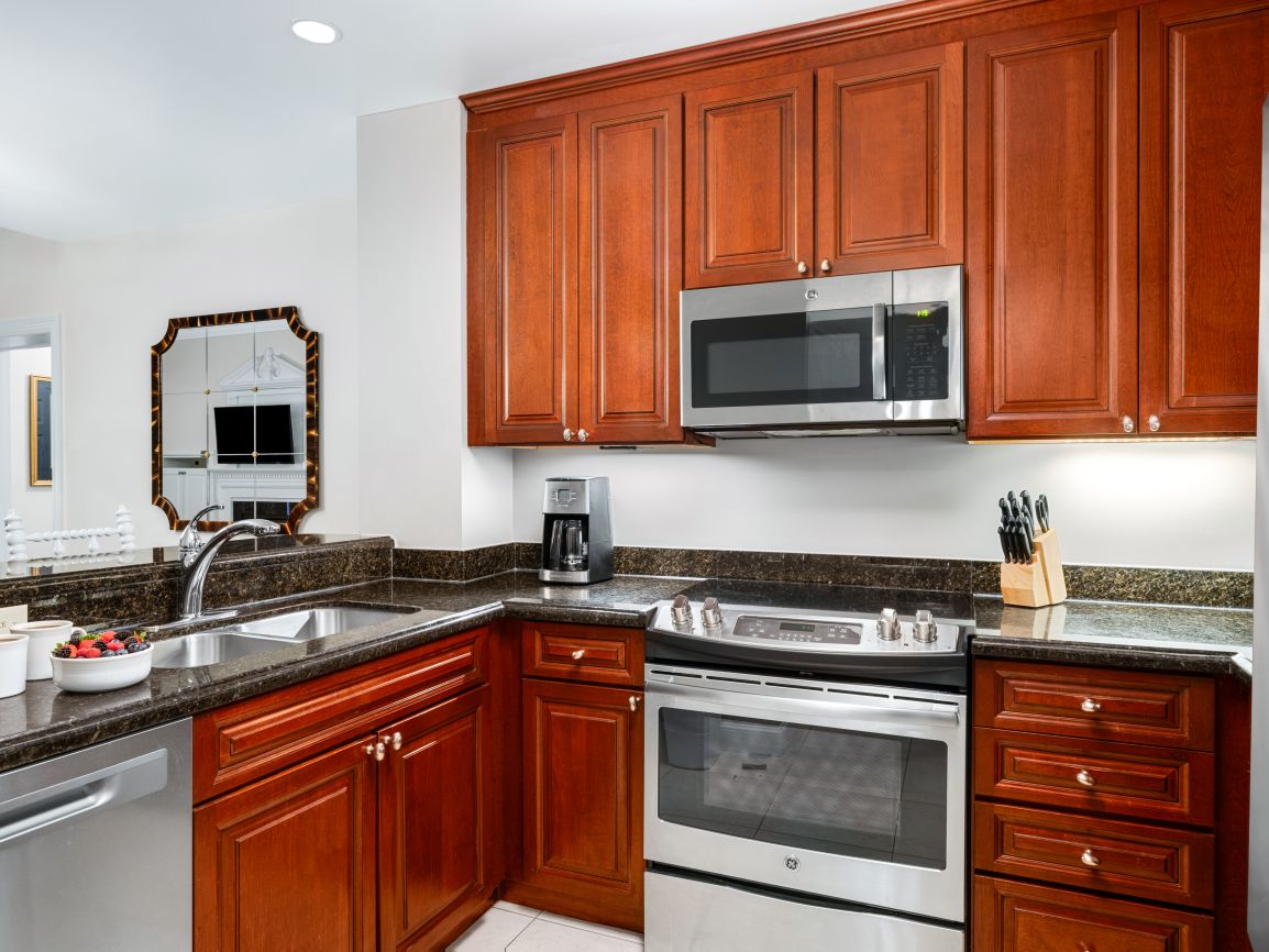 Kitchen (2-Bedroom Villa)